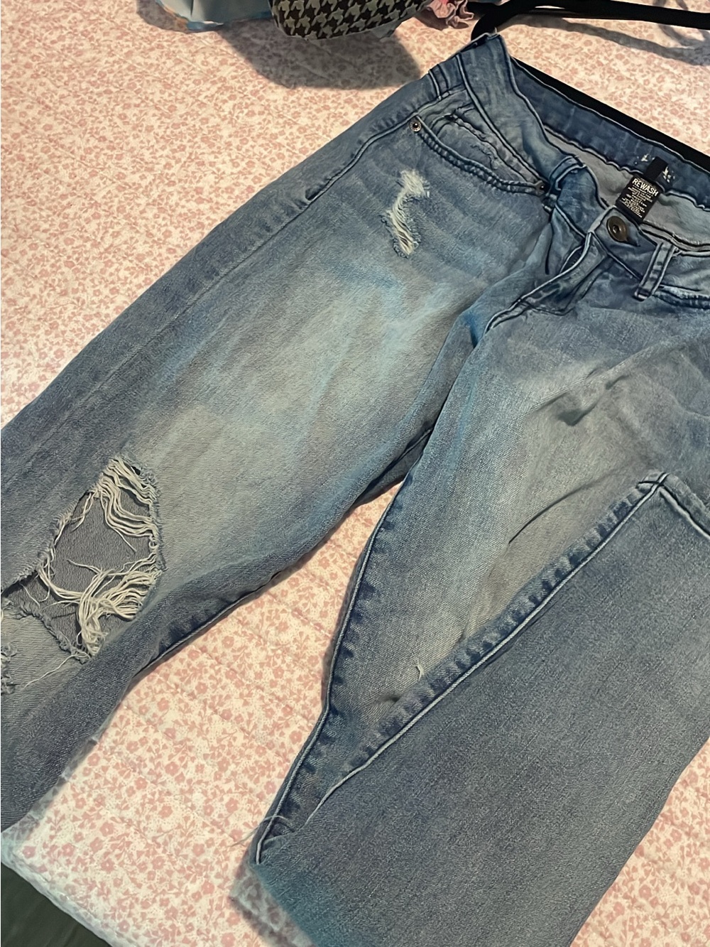 Rewash Women's Light Blue Distressed Boyfriend Jeans
